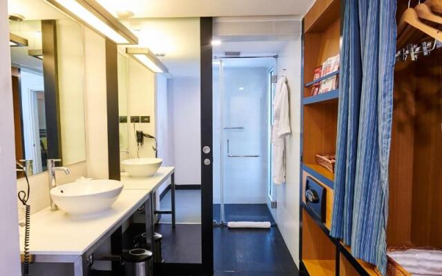 Aloft Bengaluru Whitefield