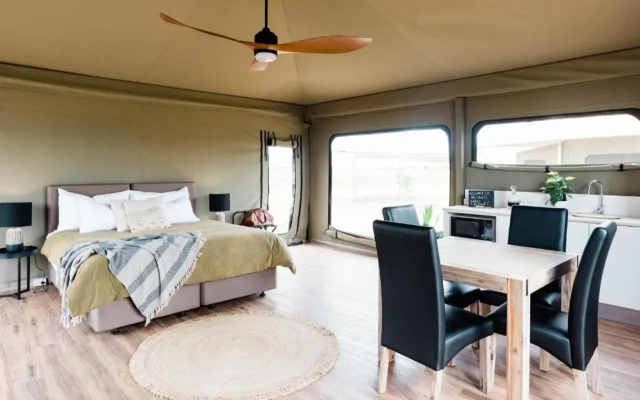 Mitchell Grass Retreat