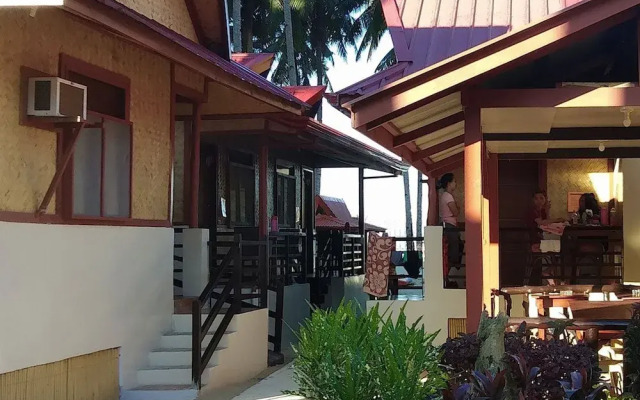 El Seatopia Beach Cottages