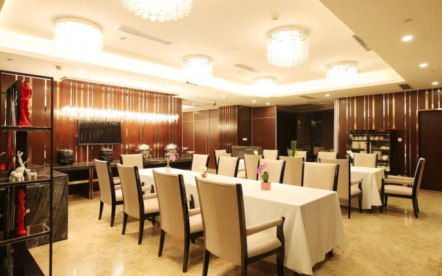 Elite Polink Global Hotel