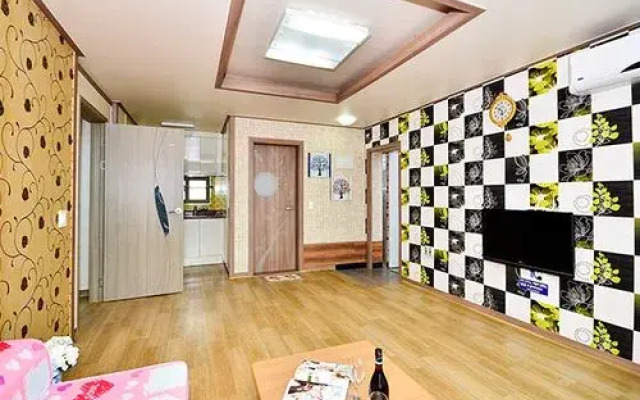 Mongsanpo Sound of Sea Wave Pension