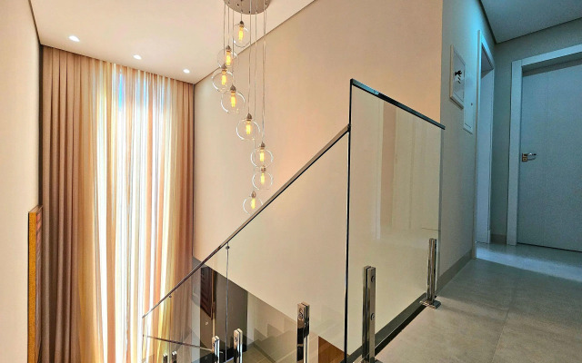 Casa Alto Padrão Novíssima 3 quartos
