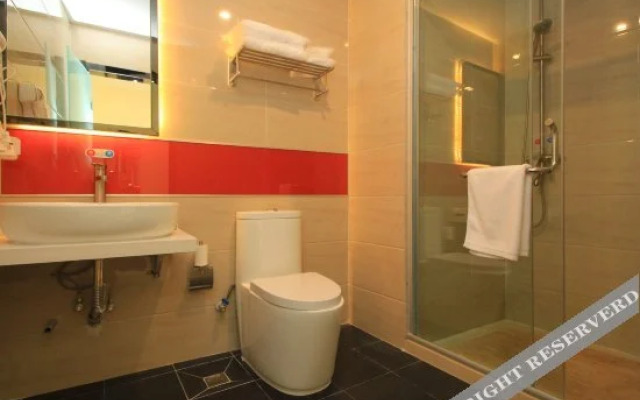 7 Days Premium Hotel (Penglai New Bus Station)