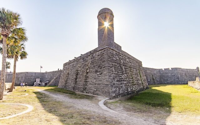 Barefoot Trace by Vtrips