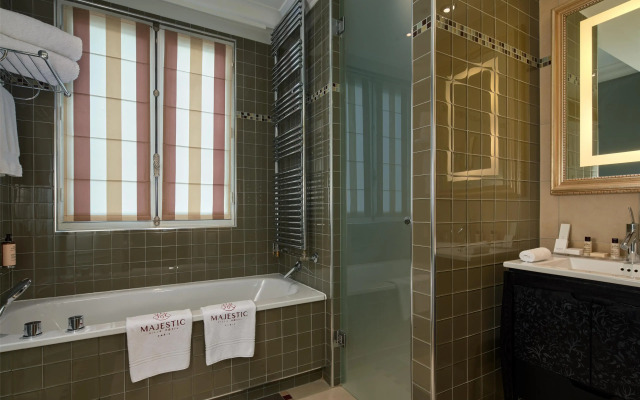 Majestic Hotel - SPA Champs Elysées