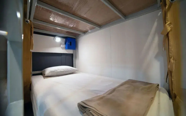 OYO 532 Meet & Meet Hostel