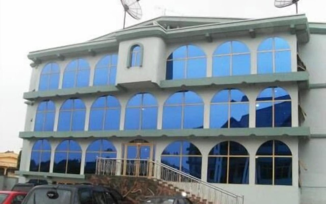Senator Hotel