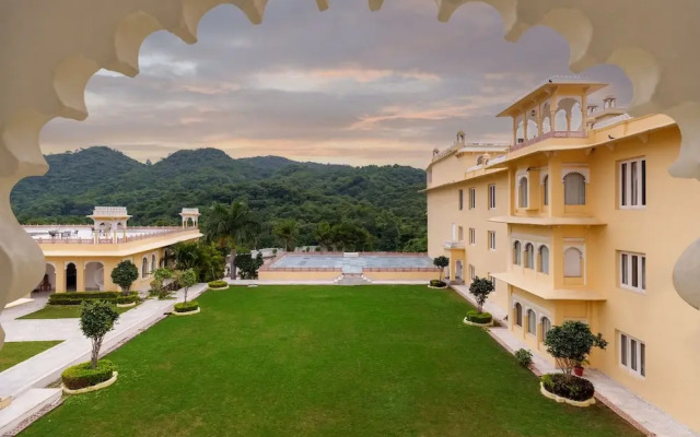 Traavista Surya Mahal Resort & Spa