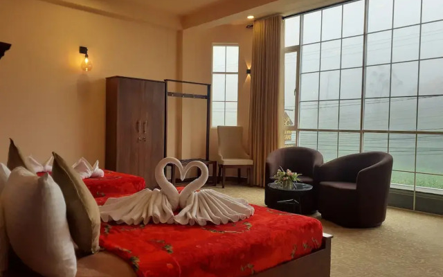 Rathna Grand Hotel Nuwara Eliya