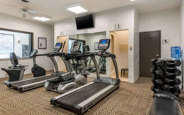 Quality Inn & Suites Zanesville City Center
