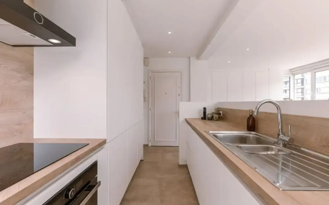 Bright Modern Apartment Close to the Casino