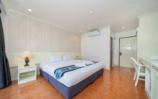 Patong Central Residence & Apartment