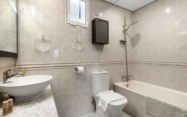 Marvelous Waterfront apt in Fuengirola - Ref 73
