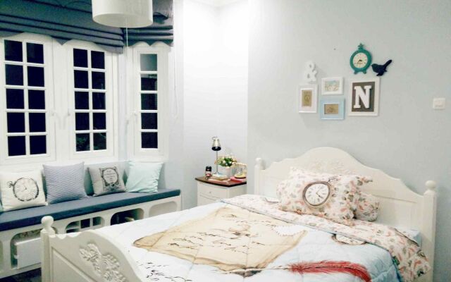 Cottonwood Bed & Breakfast House