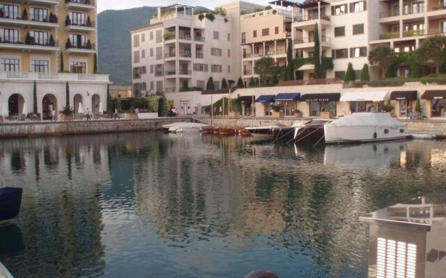Comfortable apartment in Tivat