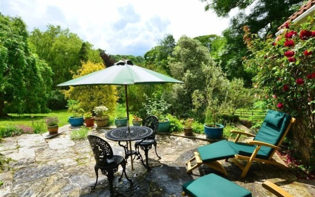 Sixpenny Cottage
