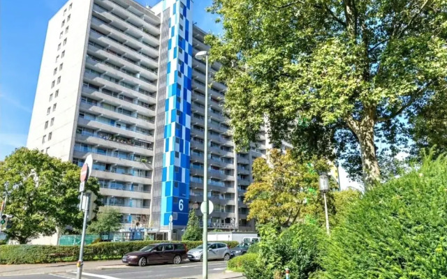 Stunning 1-bed Apartment in Neuss