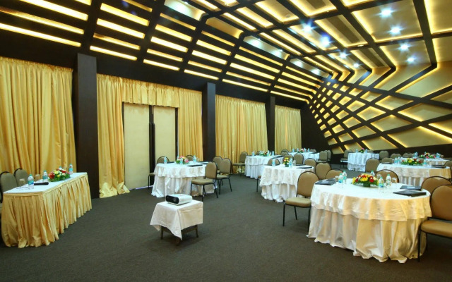 The Golden Crown Hotel & Spa, Colva