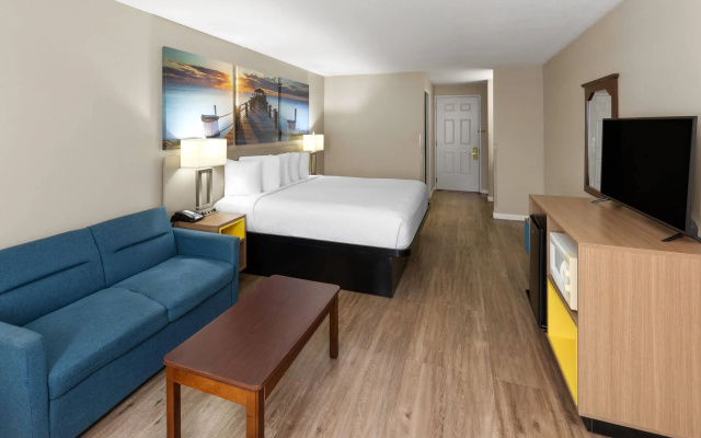 Days Inn by Wyndham Mountain Home