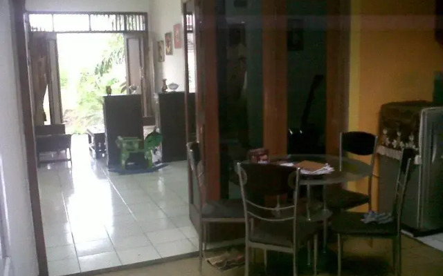 Wening Griya Guest House