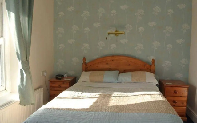Old Castle Farm Guest House