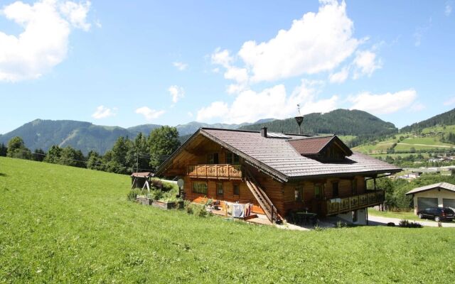 Mansion in Eben Near Ski Salzburger Sportwelt