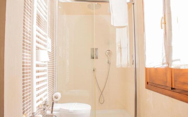 Apollo Suites