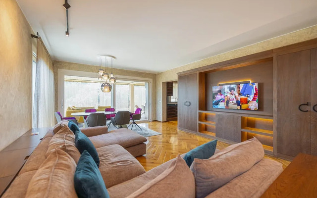Venice New Luxury Penthouse with parking