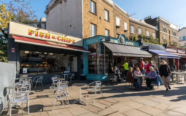 Super 1BD Flat in the Heart of Blackheath Village