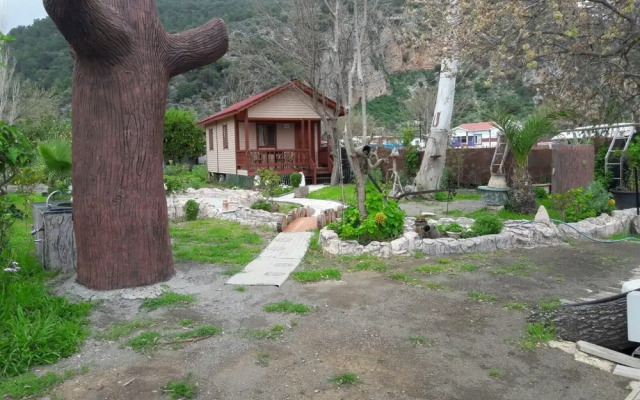 YALILI Wooden House
