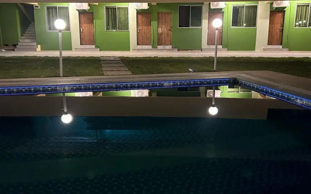 Redwings Resort