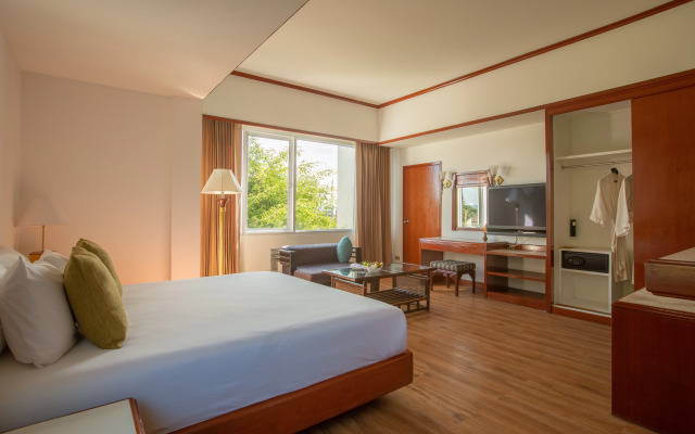 Centara Life Hotel Mae Sot