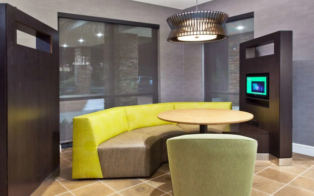 Courtyard by Marriott Auburn