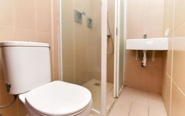 RedDoorz near Legian Street