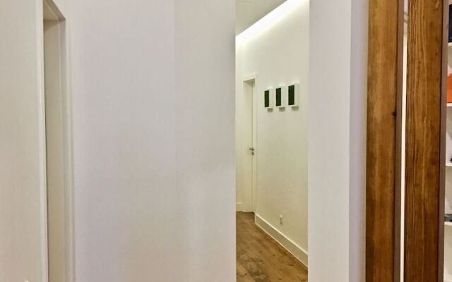 Hola Lisbon Suites