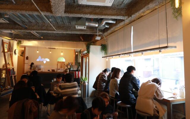 almond hostel & cafe Shibuya