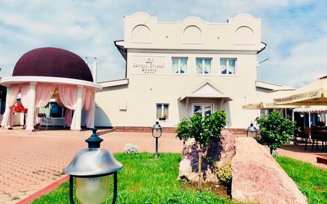 Pensiunea Sarmis Cristal