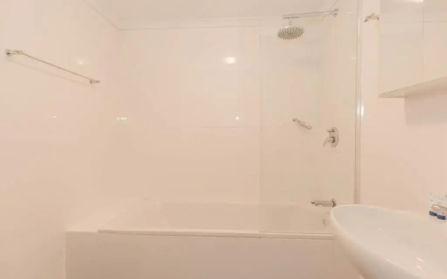 Edge 6/16 Clyde Street