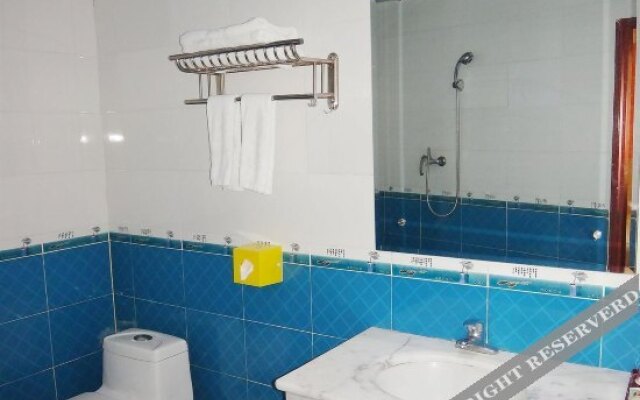 Dongguan Dongcheng Wowo Hotel (Qifengshan Park Subway Store)
