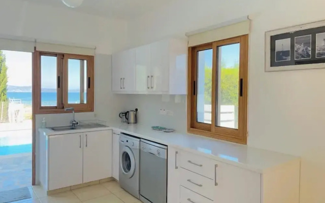 Spacious Luxury Private Sea View Villa