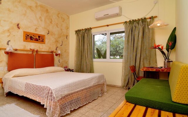 Kibbutz Ashdot Yaacov Ichud Country Lodging