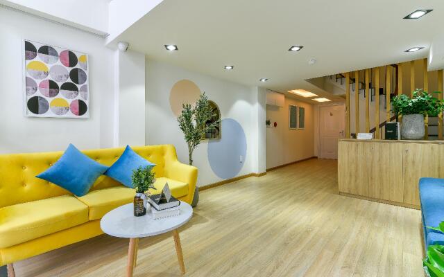 Cozrum Homes Aurora House