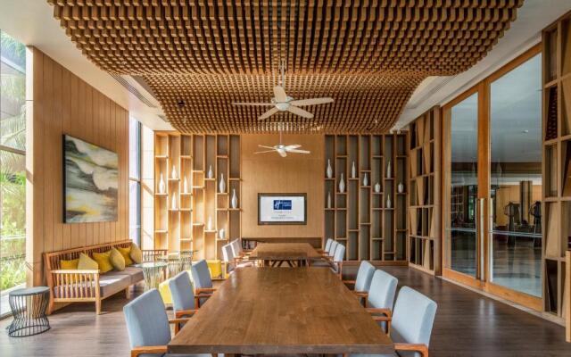 Holiday Inn Express Phuket Patong Beach Central by IHG
