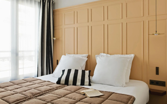 New Hotel Lafayette