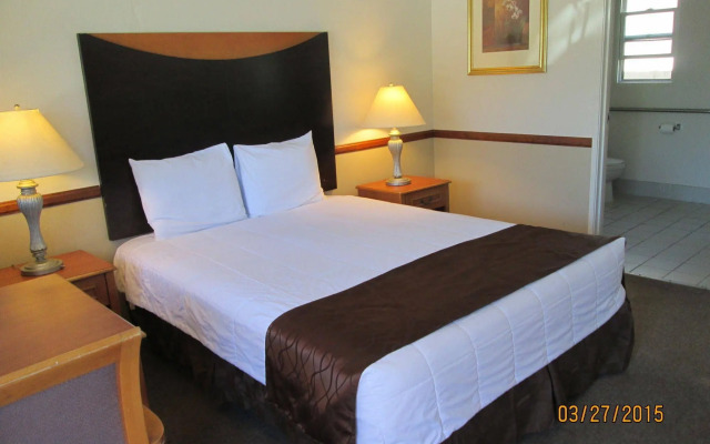 Town and Country Inn