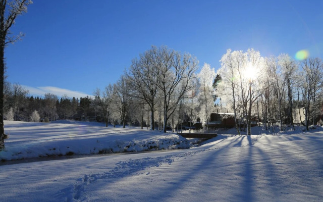 Woodlands Country Club