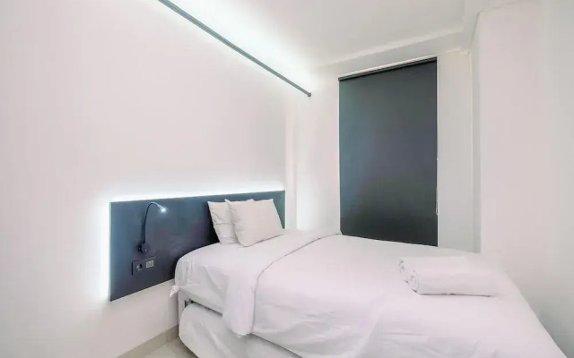 Luxury 2BR Apartment at Pejaten Park Residence with Bathtub