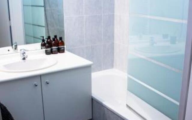 Sweet Apartment In Front Of Disneyland S Castel