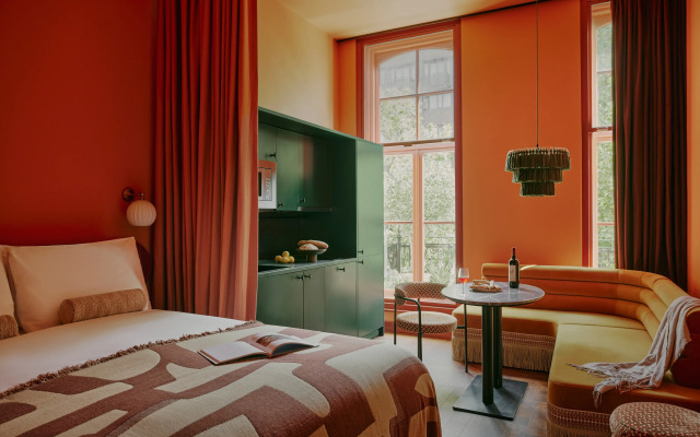 Ember Locke Kensington