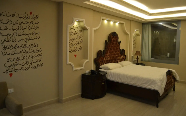 Platinum Hotel